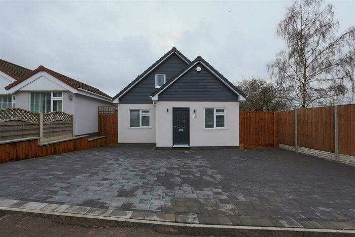 3 Bedroom Detached Bungalow To Rent In Hat Road, Leicester, LE3