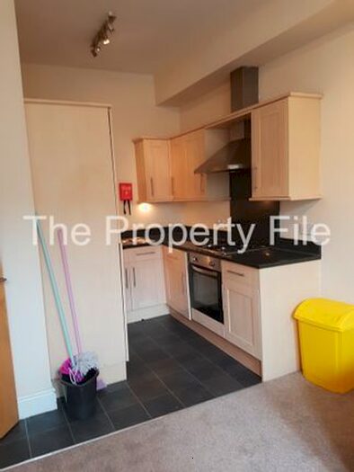 4 Bedroom Flat To Rent In Wilmslow Road, Withington M20