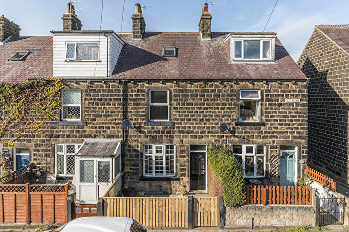2 Bedroom House To Rent In East Parade, Ilkley, West Yorkshire, Uk, LS29