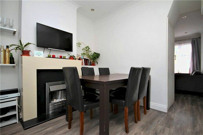2 Bedroom Detached House To Rent In Cobden Road, London SE25