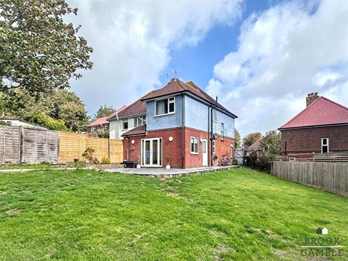 3 Bedroom Semi-Detached House For Sale In Millbrook Gardens, Eastbourne, BN20