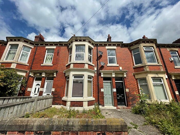 3 Bedroom Flat For Sale In Rothbury Terrace, Heaton, Newcastle Upon Tyne, NE6