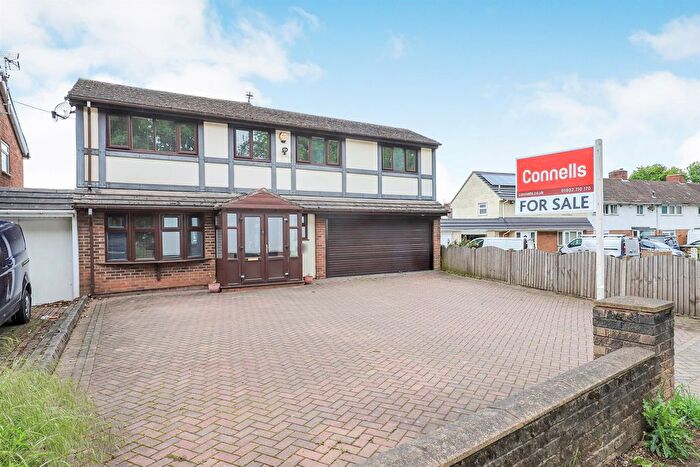 5 Bedroom Detached House For Sale In Cannock Road, Featherstone, Wolverhampton, WV10