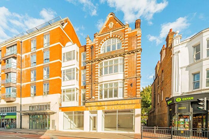1 Bedroom Flat To Rent In Three Pigeons House, High Street, London, W5