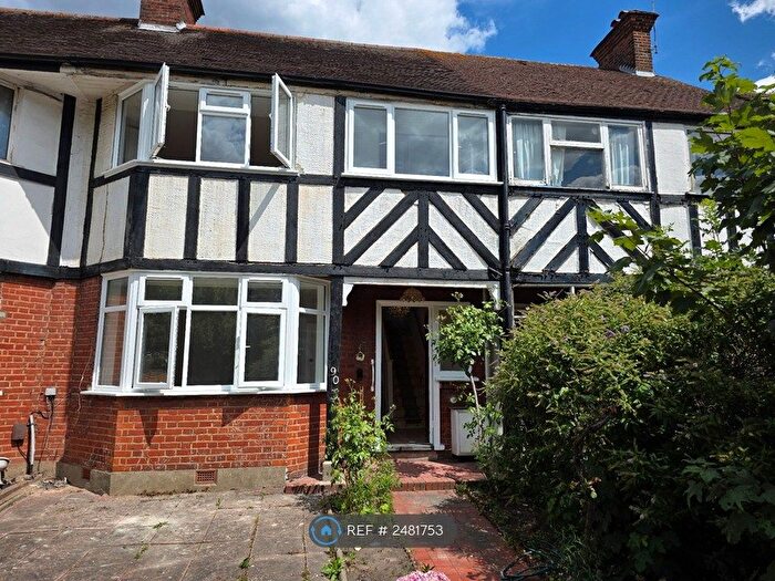 4 Bedroom Terraced House To Rent In Gunnersbury Avenue, London, W3
