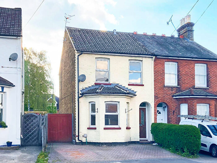 3 Bedroom Semi-Detached House To Rent In North Lane, Aldershot, GU12
