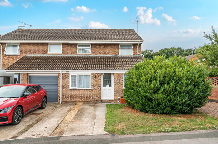 3 Bedroom Semi-Detached House For Sale In White Edge Moor, Liden, Swindon, SN3