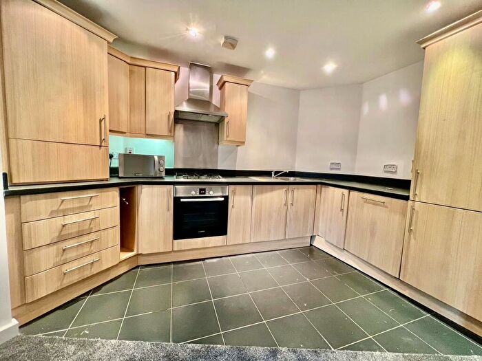 2 Bedroom Apartment To Rent In Heart Of Bow, E3