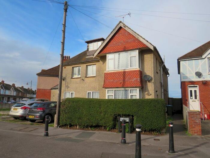 2 Bedroom Flat To Rent In Gravits Lane, Bognor Regis, PO21
