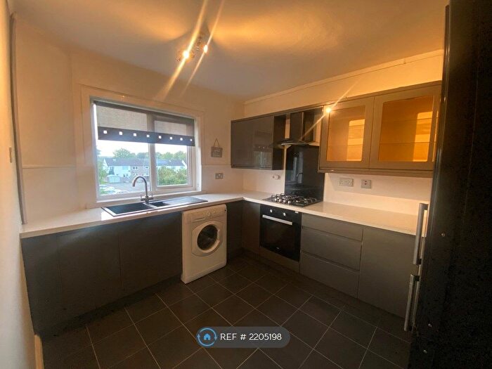 2 Bedroom Flat To Rent In Bute Avenue, Renfrew, PA4