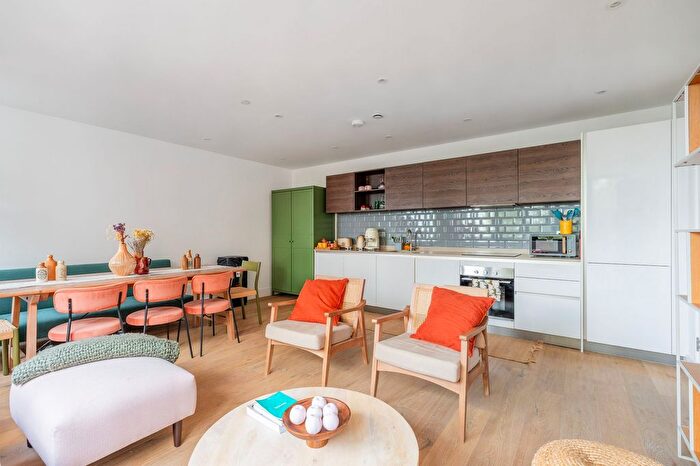 2 Bedroom Flat For Sale In Cattle Market Street, Norwich, NR1