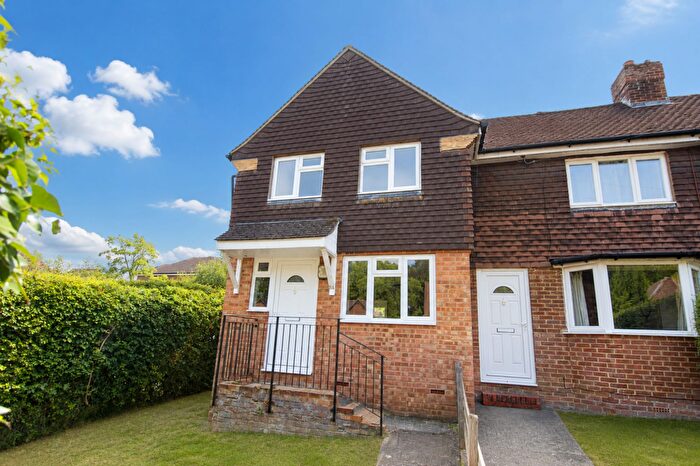 2 Bedroom Semi-Detached House For Sale In Vernon Way, Guildford, GU2