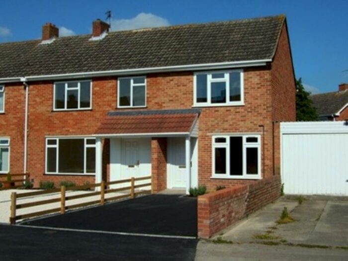 2 Bedroom Semi-Detached House To Rent In Lockway, Drayton, OX14