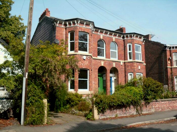 7 Bedroom Semi-Detached House To Rent In Parsonage Road, Withington, M20