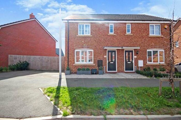 3 Bedroom House To Rent In Waterton Way, Bishops Tachbrook, Leamington Spa, CV33