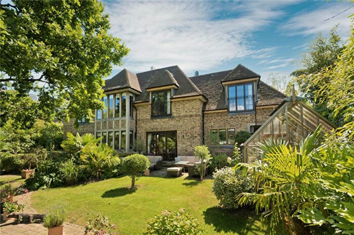 5 Bedroom Detached House To Rent In Riverside Drive, Esher, Surrey, KT10