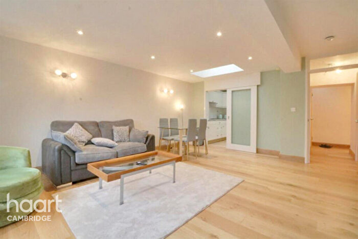 2 Bedroom Apartment To Rent In Beaufort Place, Thompsons Lane, Cambridge, CB5