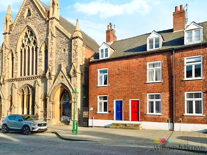 3 Bedroom End Of Terrace House To Rent In Bailgate, Lincoln, LN1