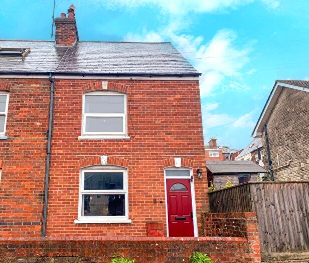 3 Bedroom End Of Terrace House For Sale In Newberry Gardens, Weymouth, DT4