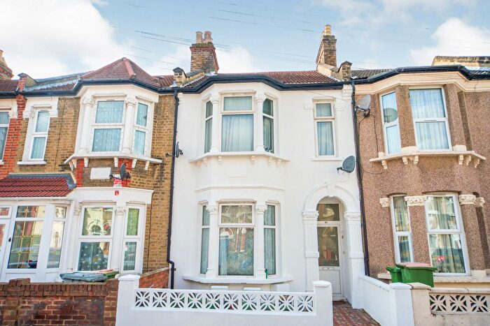 Studio To Rent In Selsdon Road, London, E13