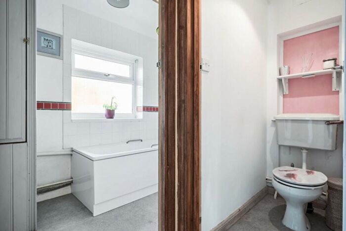 4 Bedroom Detached House For Sale In Ash Road, Lightpill, Stroud, GL5