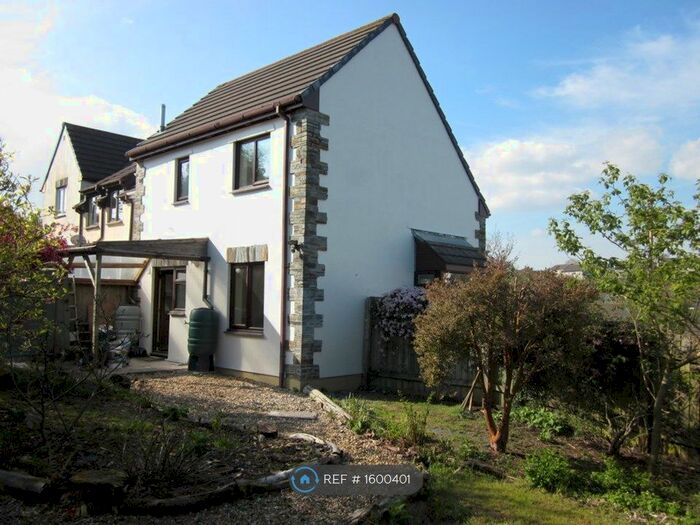 2 Bedroom Semi-Detached House To Rent In Eastern Avenue, Liskeard, PL14