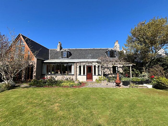 6 Bedroom Detached House For Sale In Burnside Road, Garmouth, Fochabers, IV32