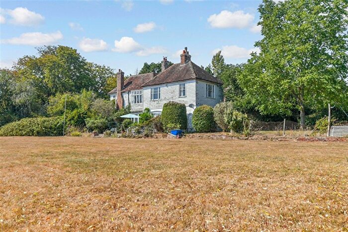 7 Bedroom Detached House For Sale In Tenterden Road, Rolvenden, Kent, TN17