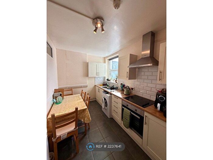 1 Bedroom Flat To Rent In Plasturton Avenue, Cardiff, CF11
