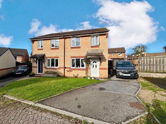 3 Bedroom Semi-Detached House For Sale In Naseby Drive, Heathfield, Newton Abbot, TQ12