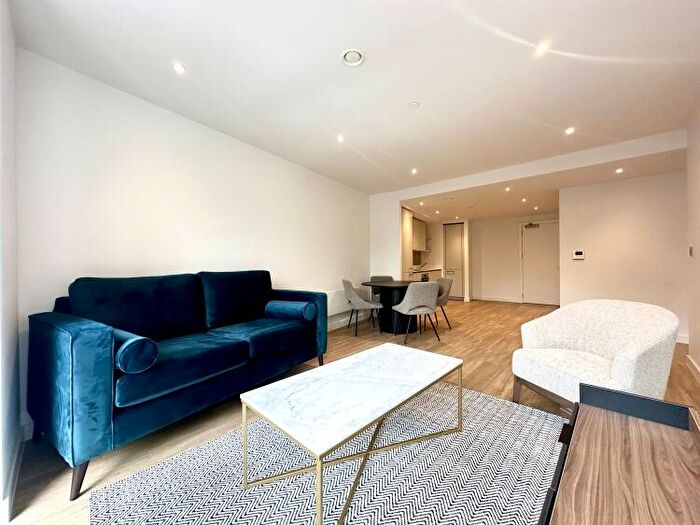 2 Bedroom Apartment To Rent In Whitworth Street Manchester, M1