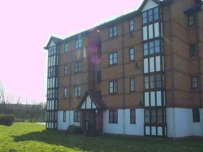 1 Bedroom Flat To Rent In Frobisher Road, Erith, Kent, DA8