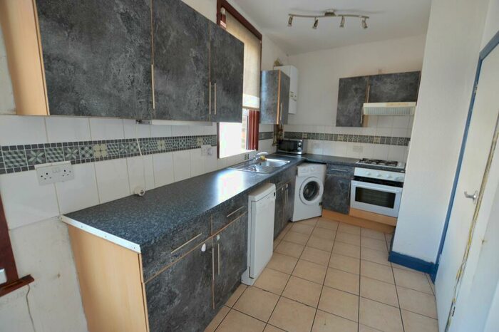 2 Bedroom Flat To Rent In Wick Road, E5
