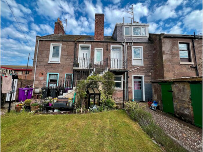 2 Bedroom Flat To Rent In Russell Street, Montrose, DD10