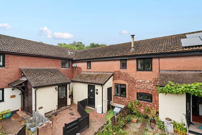 3 Bedroom Barn Conversion For Sale In Rocombe Court, Stokeinteignhead, TQ12