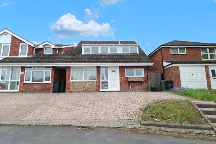4 Bedroom Detached House To Rent In Gayfield Avenue, Brierley Hill, DY5