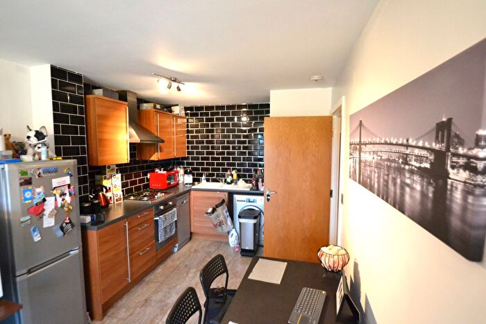 1 Bedroom Flat For Sale In Medici Close, Goodmayes, Ilford, IG3