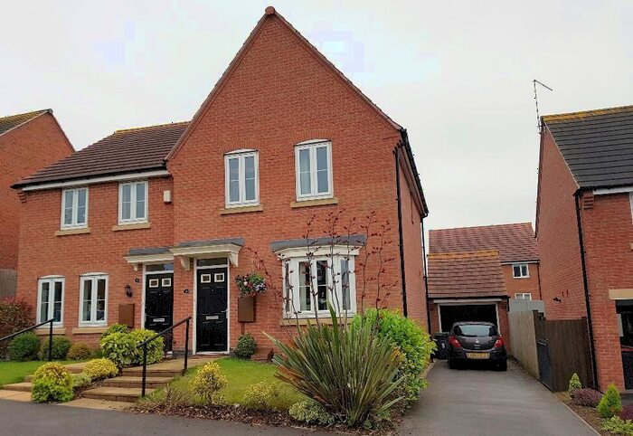 3 Bedroom Semi-Detached House To Rent In Lynton Drive, Sutton In Ashfield, NG17