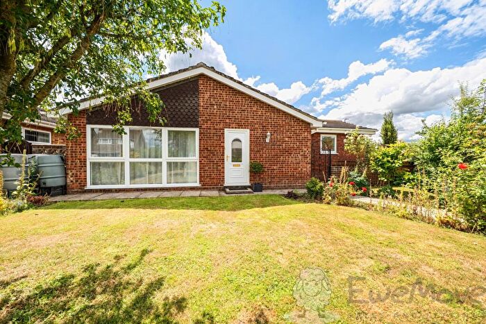 3 Bedroom Detached Bungalow For Sale In St. Leonards Close, Wymondham, Norfolk, NR18