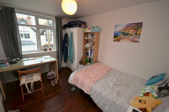 6 Bedroom Terraced House To Rent In Elmsthorpe Avenue, Lenton, NG7