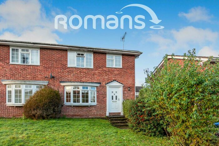 3 Bedroom Semi-Detached House To Rent In Pilgrims Close, Farnham, GU9