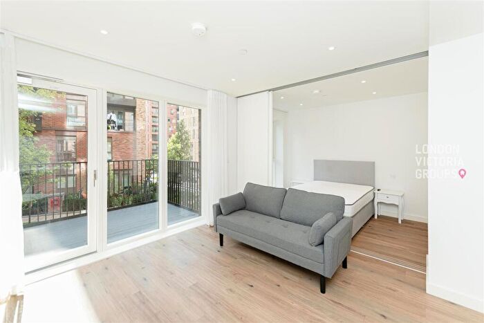 Studio To Rent In Beeley House, Mary Neuner Road, London, N8