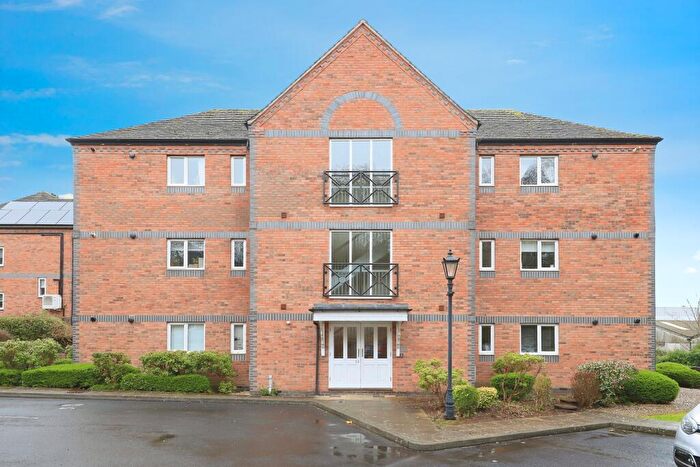2 Bedroom Flat For Sale In Round Hill Wharf, Kidderminster, Worcestershire, DY11
