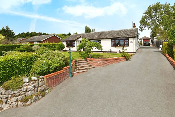 4 Bedroom Bungalow For Sale In Lower Burnham Road, Latchingdon, Chelmsford, Essex, CM3