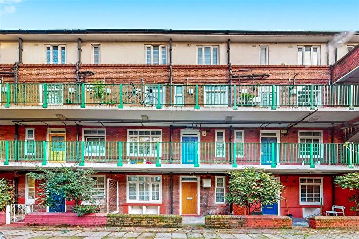 1 Bedroom Flat To Rent In Purbrook Estate, Tower Bridge, SE1