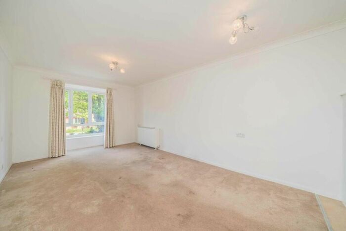 1 Bedroom Flat For Sale In Kingston Road, New Malden, KT3