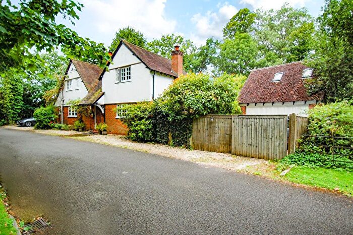 3 Bedroom Detached House For Sale In Old House Court, Wexham, Buckinghamshire, SL3