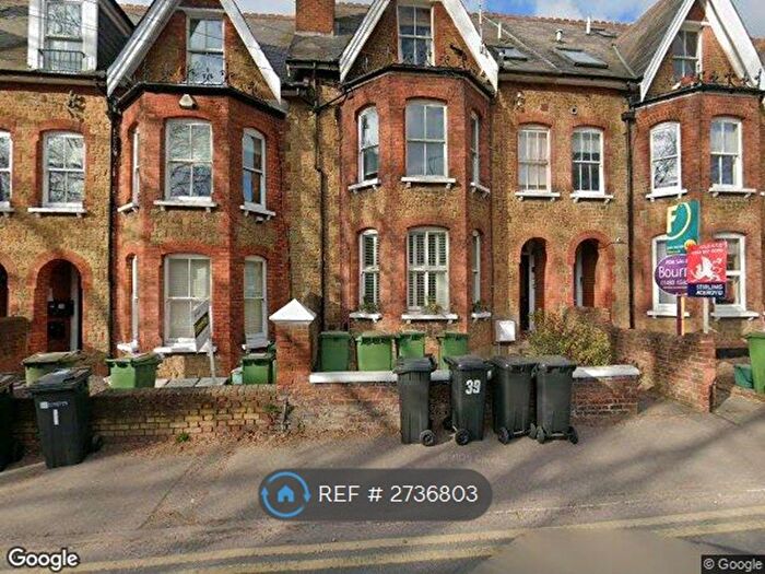 Studio To Rent In York Road, Guildford, GU1