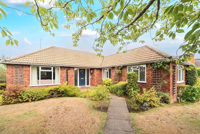 3 Bedroom Bungalow For Sale In Rosefield Gardens, Ottershaw, KT16