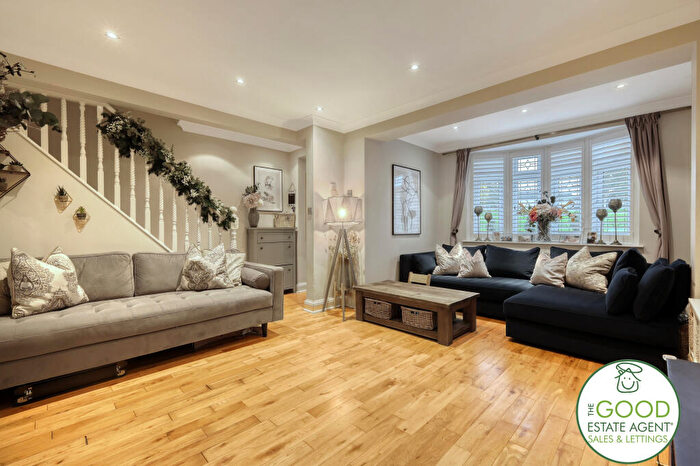 3 Bedroom Terraced House For Sale In Rochford Green, Loughton, IG10